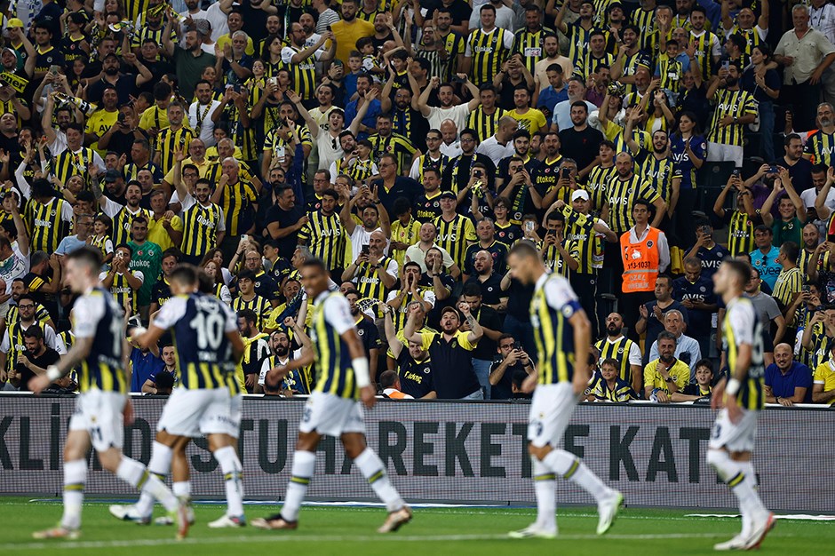 Fenerbahçeli taraftarlar derbide 5 yıllık hasreti dindirecek