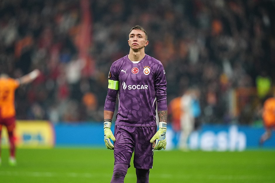 Fernando Muslera'ya taraftarlarından tepki sesleri: Muslera'nın hareketi gündem oldu