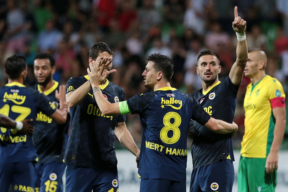 UEFA Avrupa Konferans Ligi | Zimbru 0-4 Fenerbahçe (Goller)- Son Dakika  Spor Haberleri | NTVSpor