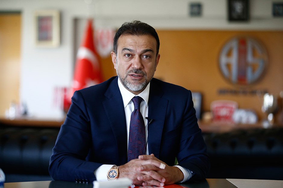 Antalyaspor Başkanı, Kulüpler Birliği'nde Dursun Özbek'e yapılan sürprizi açıkladı
