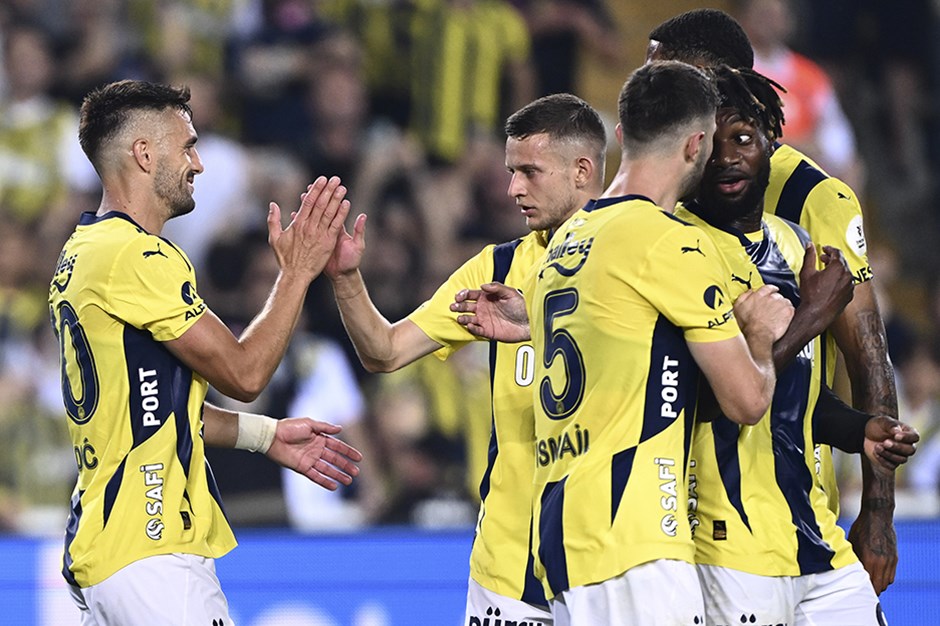 Fenerbahçe'nin UEFA Avrupa Ligi kadrosu açıklandı