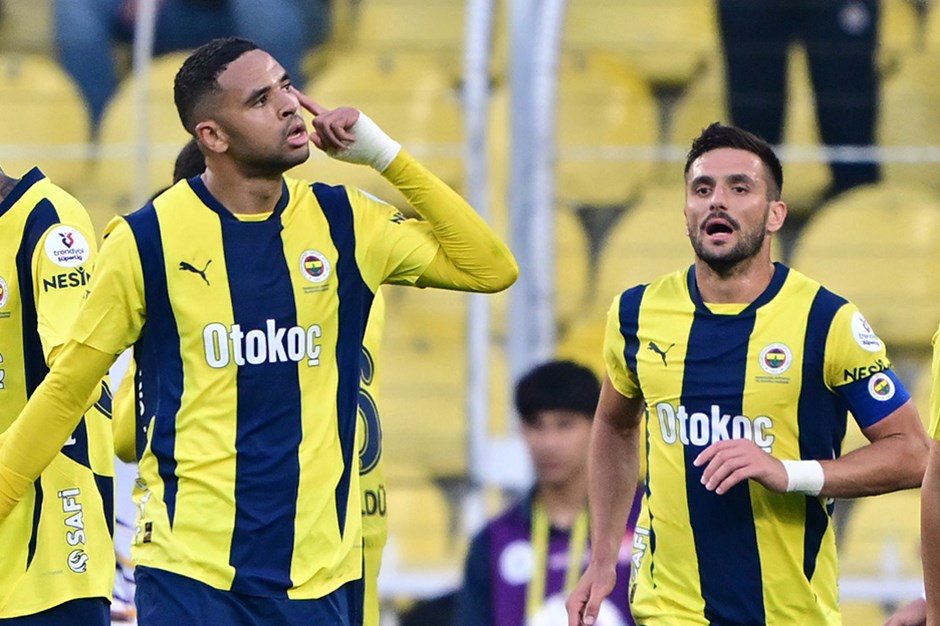 Fenerbahçe, Eyüpspor'u 2-1'le geçti