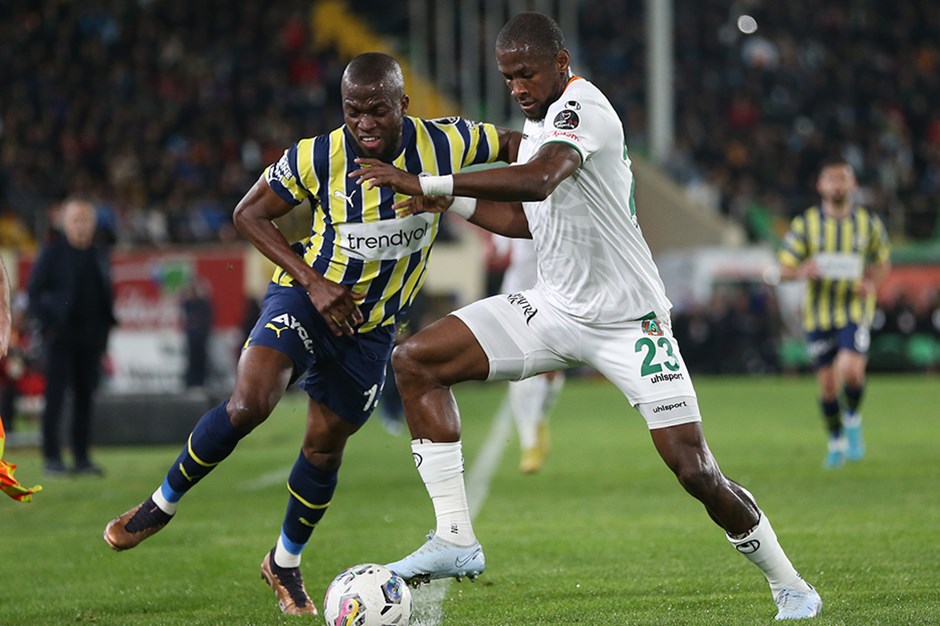 Spor Toto Süper Lig | Fenerbahçe, Alanya'da fırsatı değerlendirdi