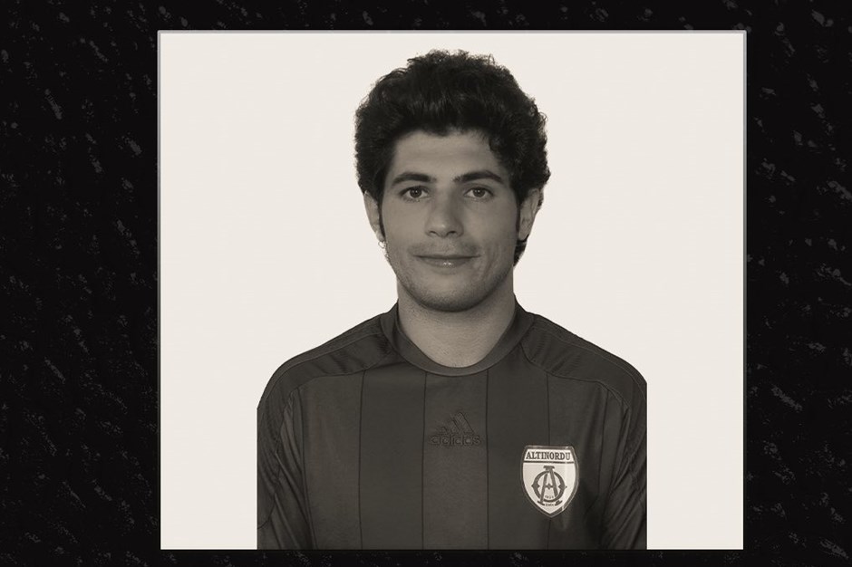 Kahramanmaraş'ta İstiklalsporlu futbolcu Taner Kahriman depremde yaşamını yitirdi