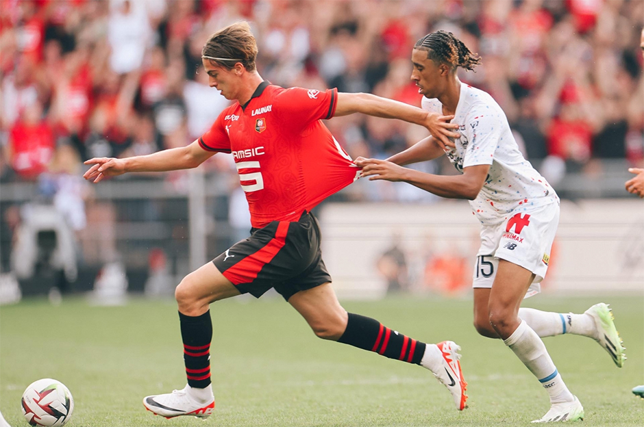 Fransız basınından Foot Mercato'nun haberine göre; Fenerbahçe'nin listesindeki ilk yerli golcü adayı ise Bertuğ Yıldırım.