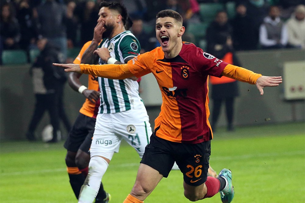 "Şampiyonluk yolunda doludizgin ilerliyor" - Spor yazarları Galatasaray için ne dedi?  - 6. Foto