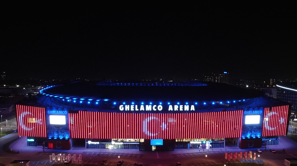 Gent`in stadı Ghelamco Arena Türk bayrağıyla aydınlatıldı  - 3. Foto