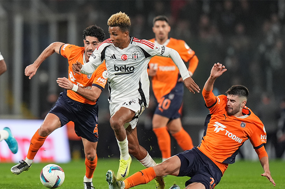 Beşiktaş - Başakşehir (Canlı anlatım)