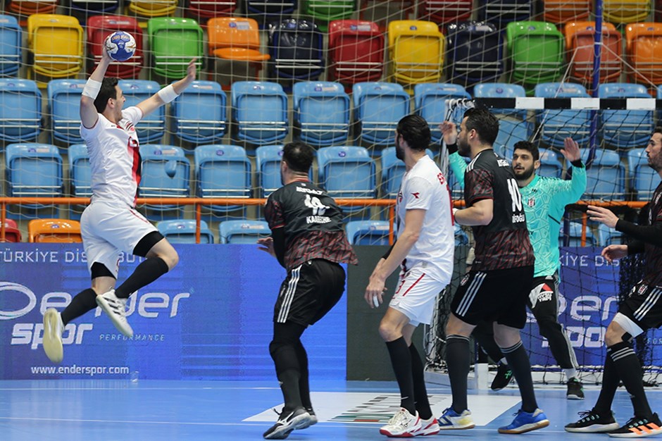 HDI Sigorta Erkekler Türkiye Kupası'nda finalin adı belli oldu