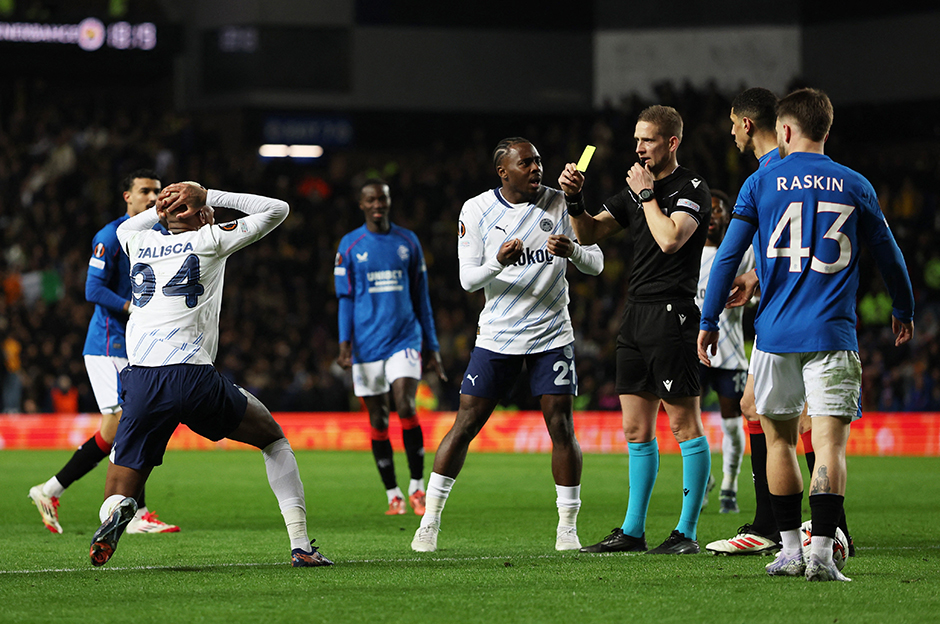 UEFA'dan Espen Eskas kararı: Rangers-Fenerbahçe maçında düdük çalmıştı  - 4. Foto