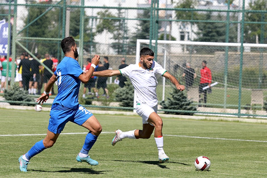 Alanyaspor'dan hazırlık maçında 3 gollü galibiyet