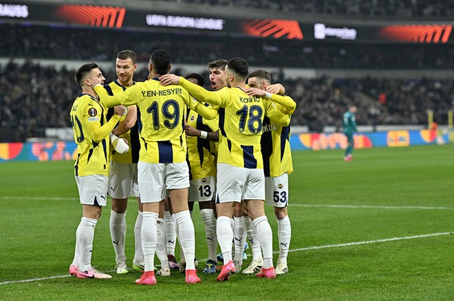 Galatasaray-Fenerbahçe derbisi öncesi görülmemiş prim kararı - 3. Foto