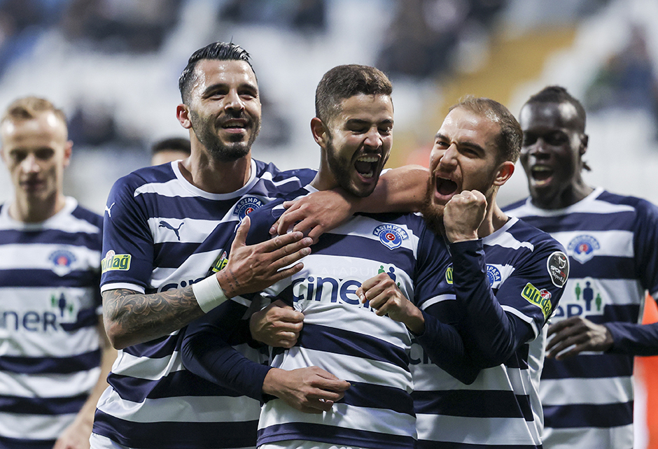 Süper Lig'de milli takımlara en çok futbolcu gönderen kulüpler: Zirvede hangi takım var?  - 20. Foto