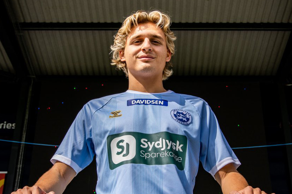 NTV Spor: Hamza Akman imzayı attı