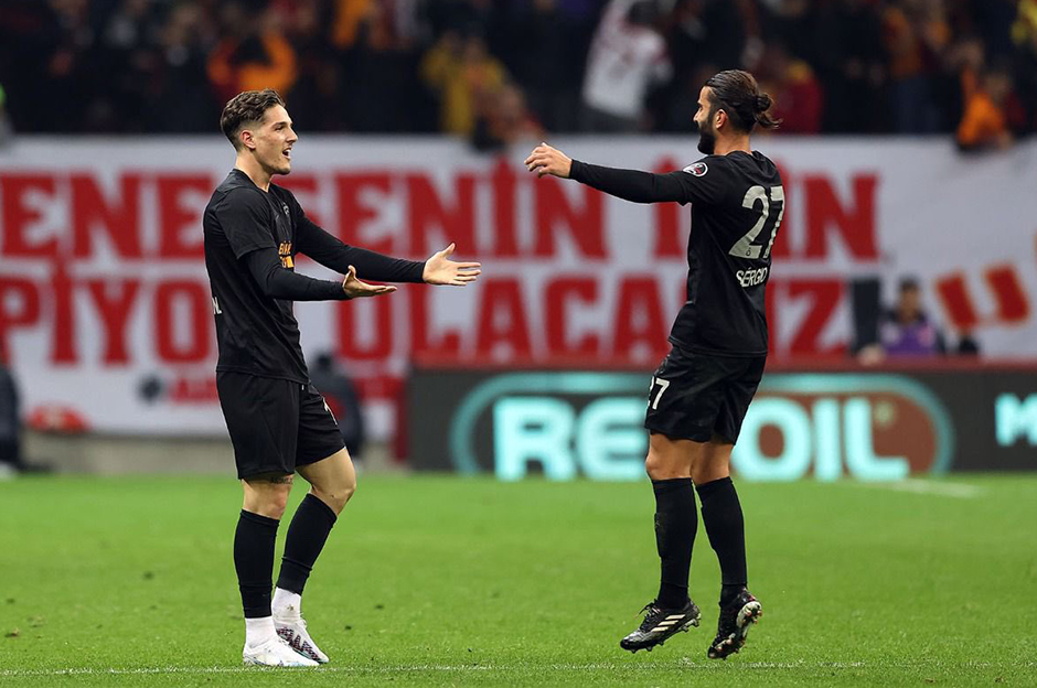 Galatasaray'da teknik direktör Okan Buruk'tan Nicolo Zaniolo kararı  - 9. Foto