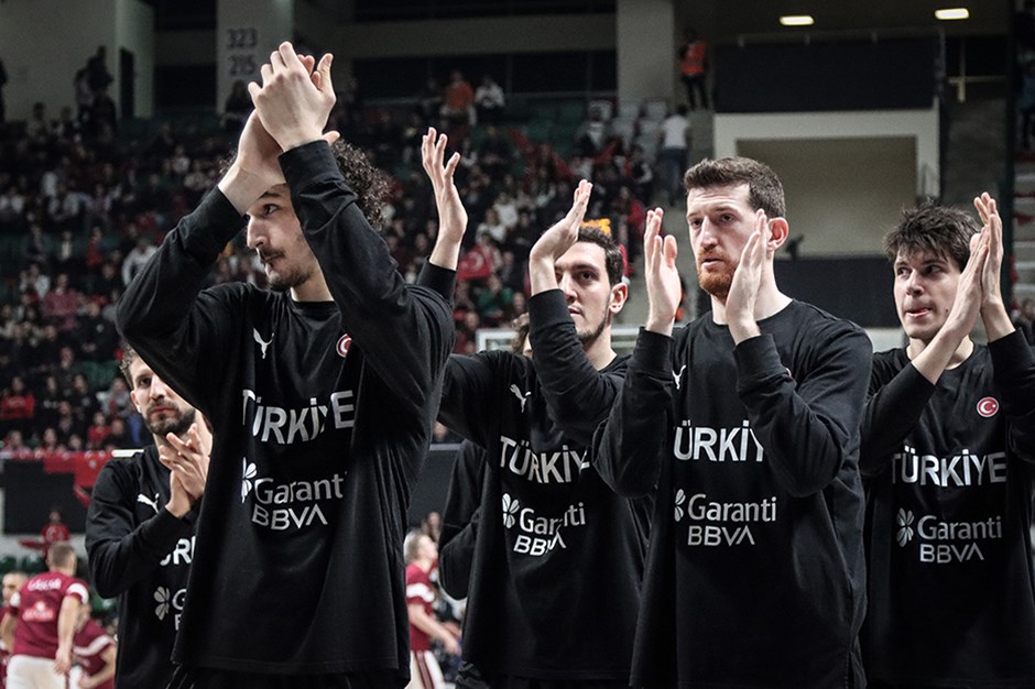 FIBA Dünya Kupası Elemeleri | 12 Dev Adam Letonya'ya kaybetti