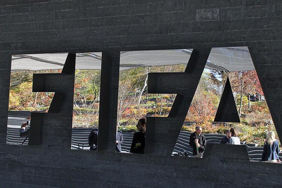 FIFA duyurdu: Ukrayna ve Rusya'yla ilgili karar uzatıldı