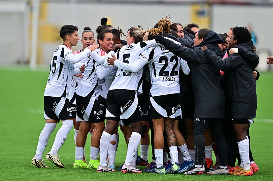 Beşiktaş'tan üst üste ikinci derbi galibiyeti: Fenerbahçe'de sezon ilk yenilgisi