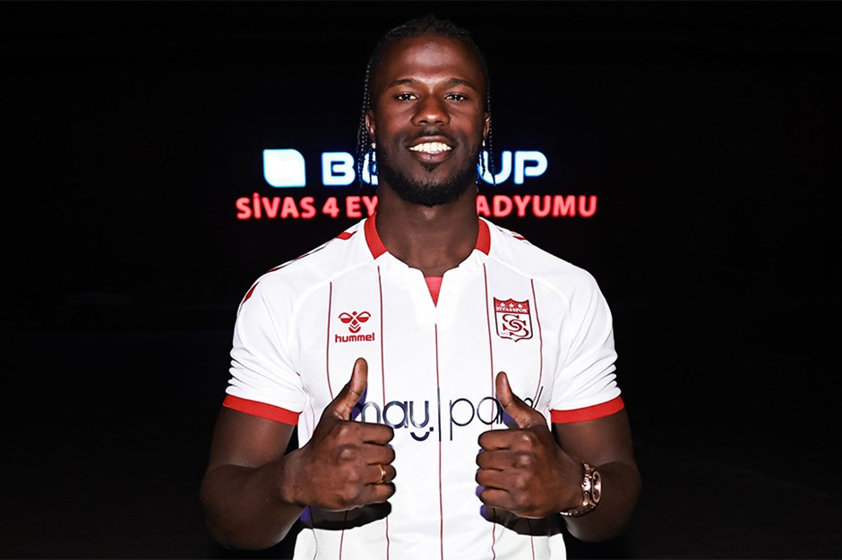 Sivasspor gece 02:15'te yıldız transferini açıkladı