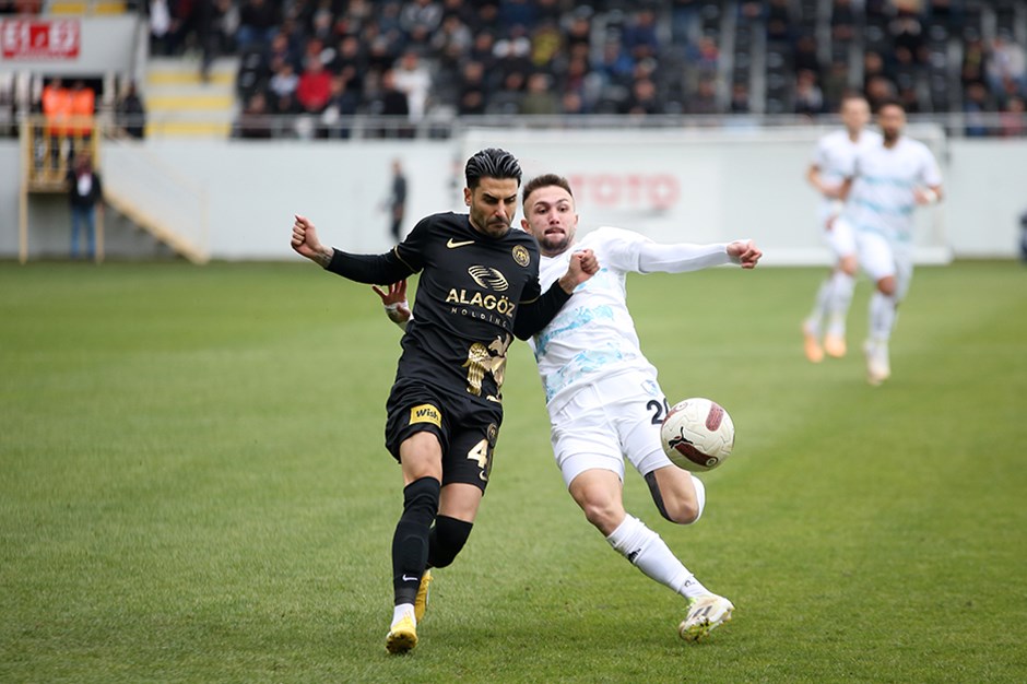 Çorum FK, Erzurumspor'u farklı yendi