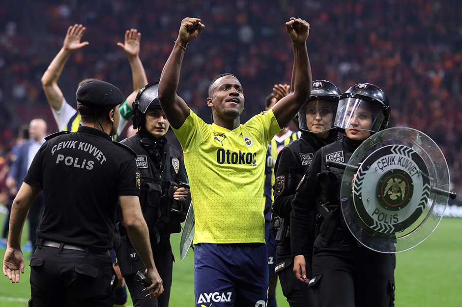 Batshuayi'den tarihe geçecek transfer: Galatasaray'a imza atarsa bir ilki başaracak  - 2. Foto