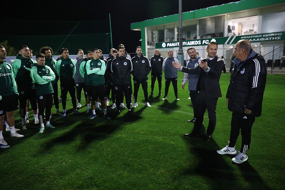 Fatih Terim, Panathinaikos'un başında ilk antrenmanına çıktı