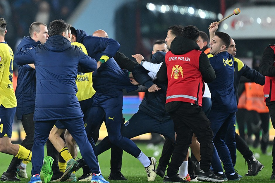 SON DAKİKA | Trabzonspor-Fenerbahçe maçındaki olaylar sonrası 12 kişi gözaltına alındı