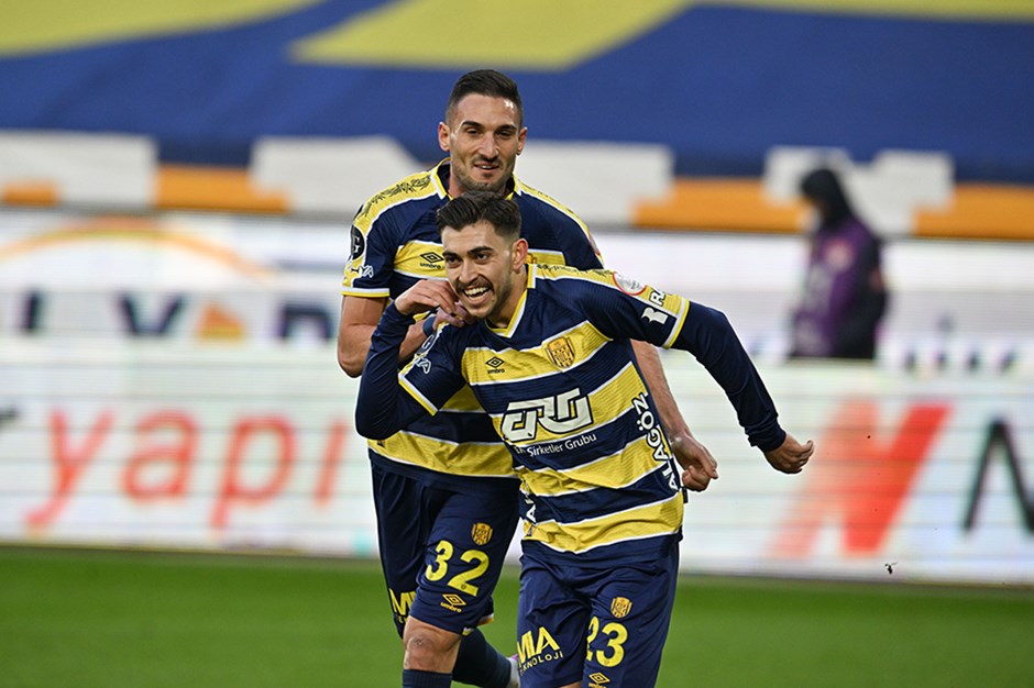 MKE Ankaragücü evinde 2 golle kazandı