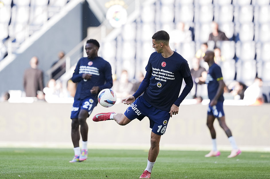İlk 11 sayılırken olanlar oldu: Fenerbahçe'de Ali Koç, yönetim ve futbolculara büyük tepki  - 4. Foto