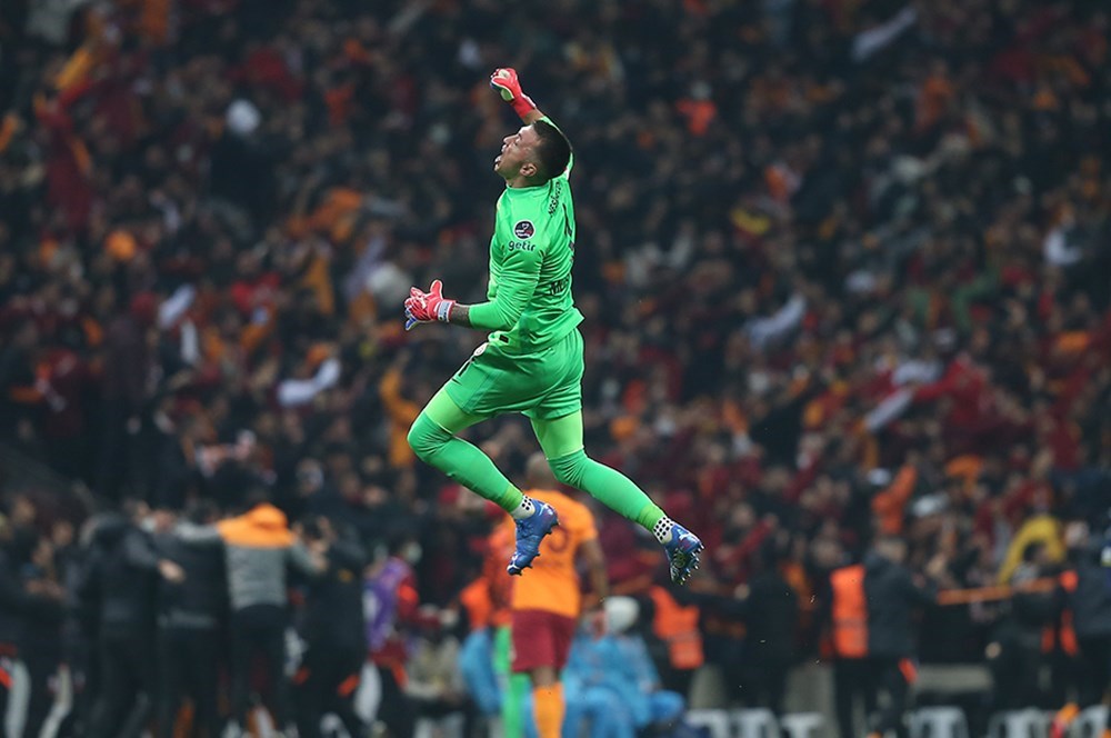 Galatasaray teknik heyetinden Muslera kararı  - 4. Foto