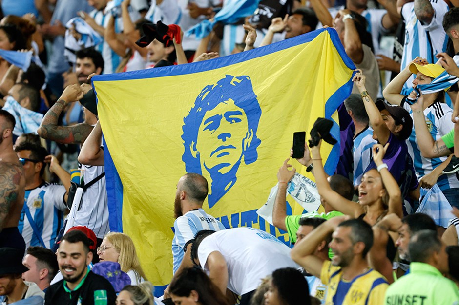 Diego Armando Maradona vefatının 3. yılında anılıyor