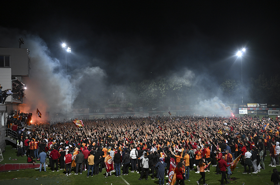 Florya'daki şampiyonluk kutlamasında Icardi şov  - 12. Foto