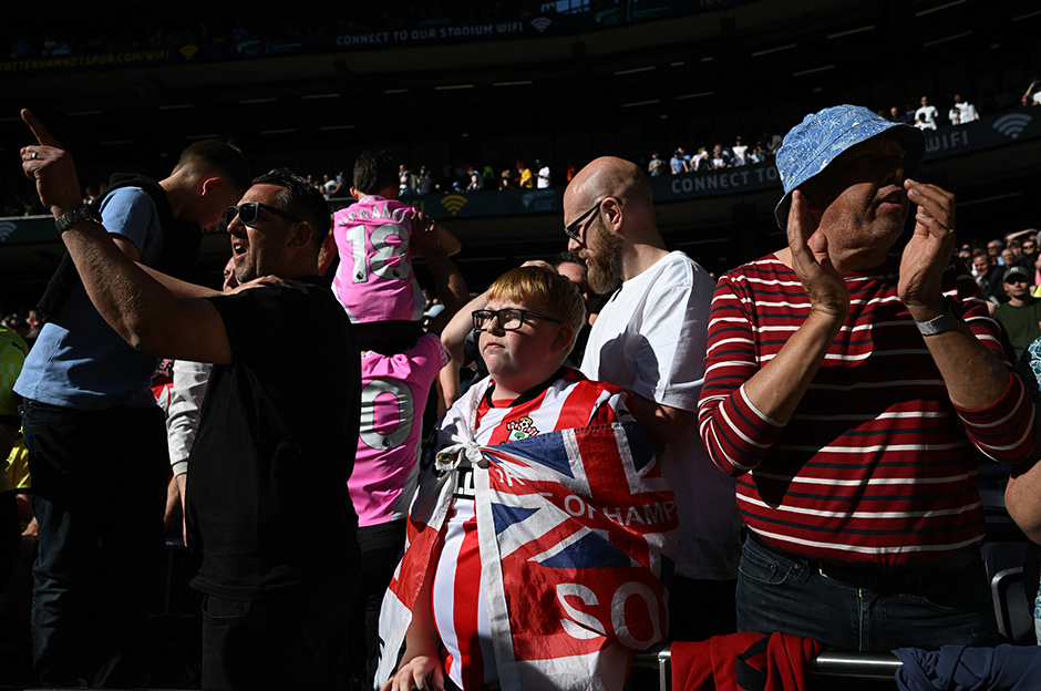 Premier Lig'den düşen ilk takım belli oldu: Alkışlarla uğurlandılar  - 6. Foto