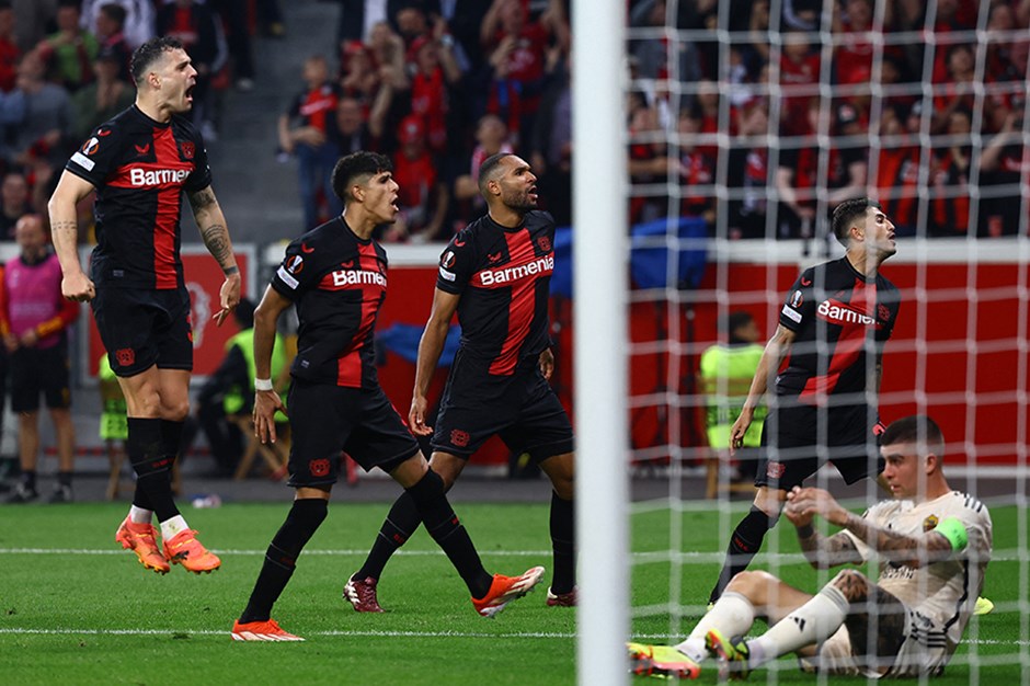 Leverkusen yine son nefeste: 59 yıllık rekoru kırarak finalde!