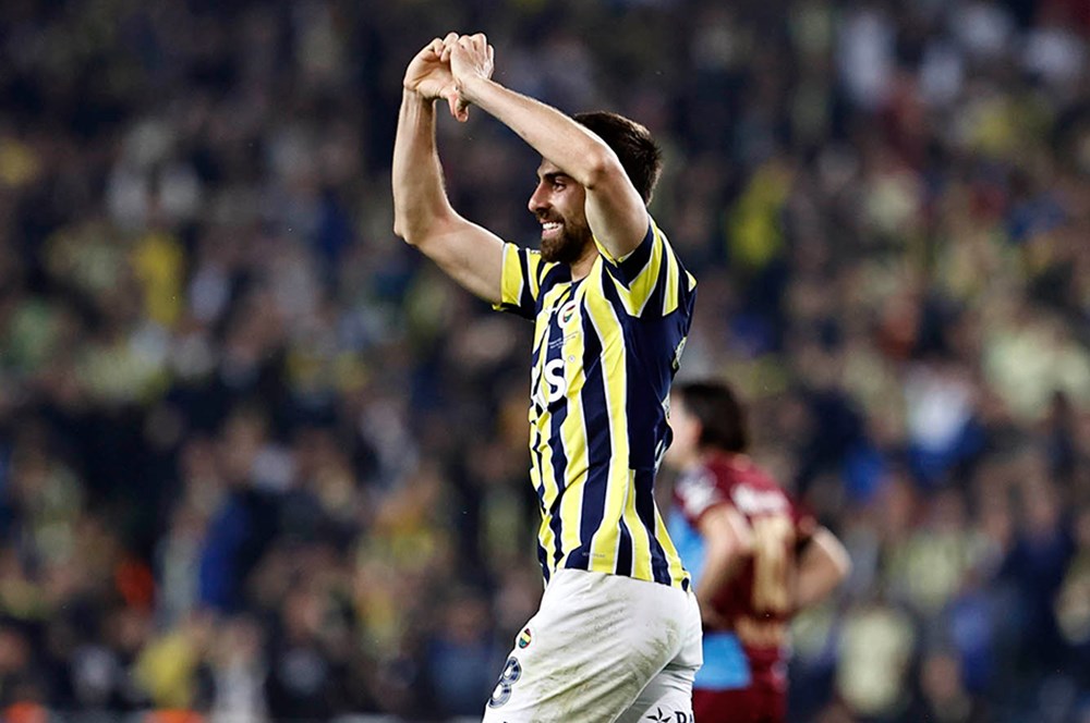 Fenerbahçe'de en az 8 isimle yollar ayrılıyor  - 21. Foto
