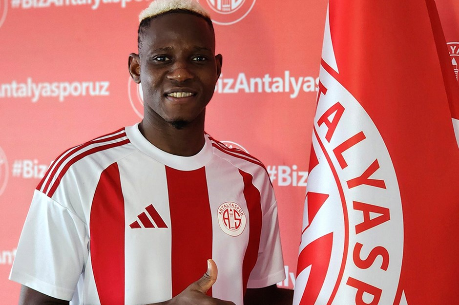 Antalyaspor yeni transferini açıkladı