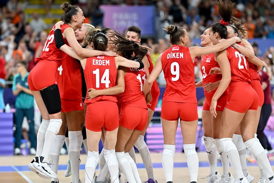 Türkiye - Dominik Cumhuriyeti voleybol maçı hangi kanalda, saat kaçta? Filenin Sultanları maçı bugün mü, ne zaman? (Paris Yaz Olimpiyatları 2024)