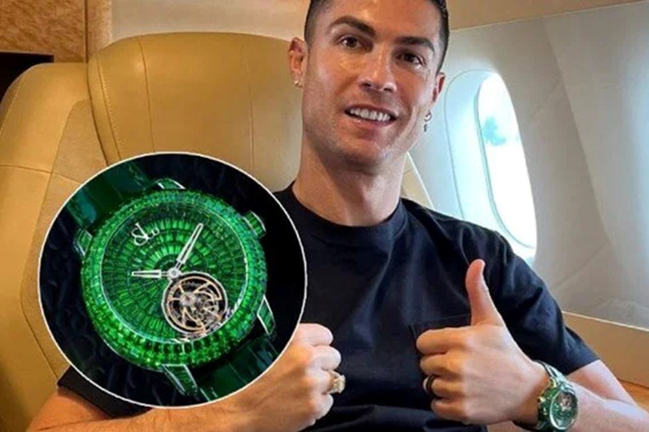 Ronaldo'ya servet değerinde saat hediyesi