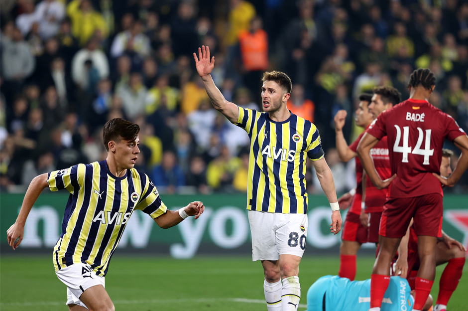 NTV Spor: Arda ve İsmail ikilisi Sevilla'yı geçti