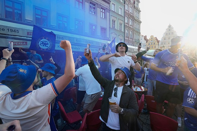 UEFA Konfrans Liqasının finalı öncəsi xaos yaranıb - Foto 12