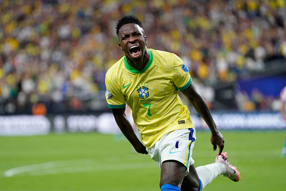 Vinicius Jr.'dan duble: Brezilya'dan Copa America'da ilk galibiyet