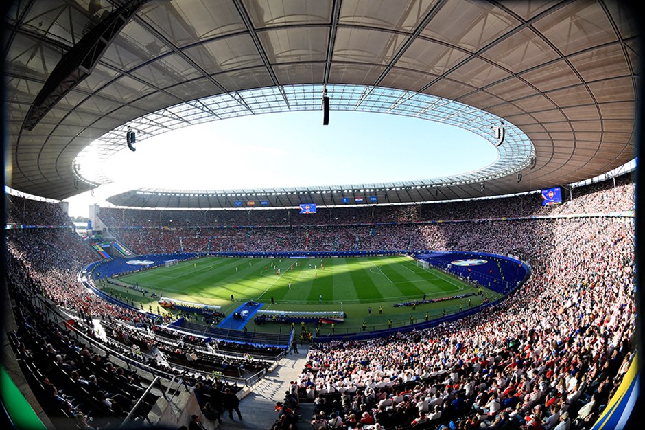 EURO 2024 gol yağmuruyla başladı