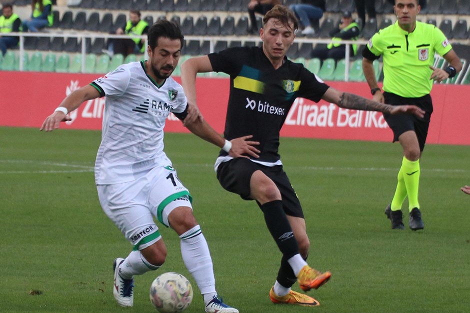 Küme düşen Denizlispor'da iki ayrılık daha