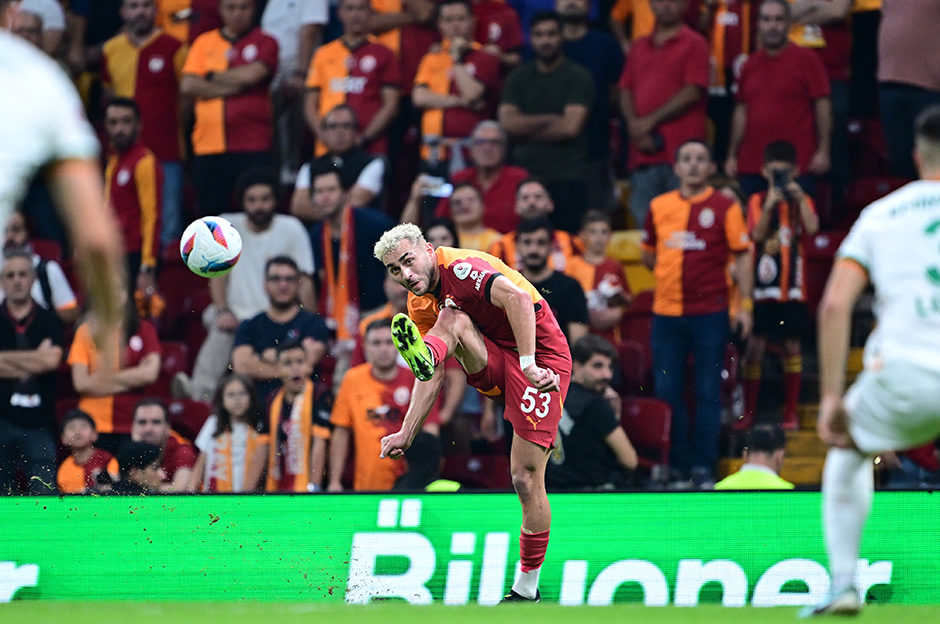 Trio ekibinden net yorum: Dries Mertens'in pozisyonu kırmızı kart mı?  - 4. Foto