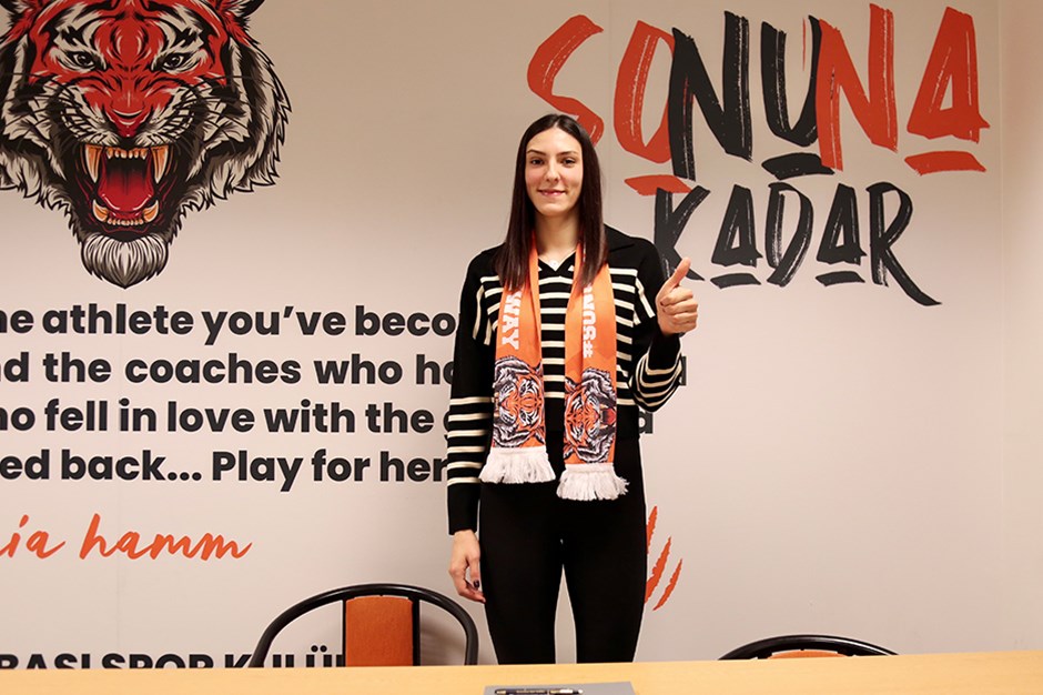 Eczacıbaşı Dynavit, Tijana Boskovic'le sözleşme yeniledi