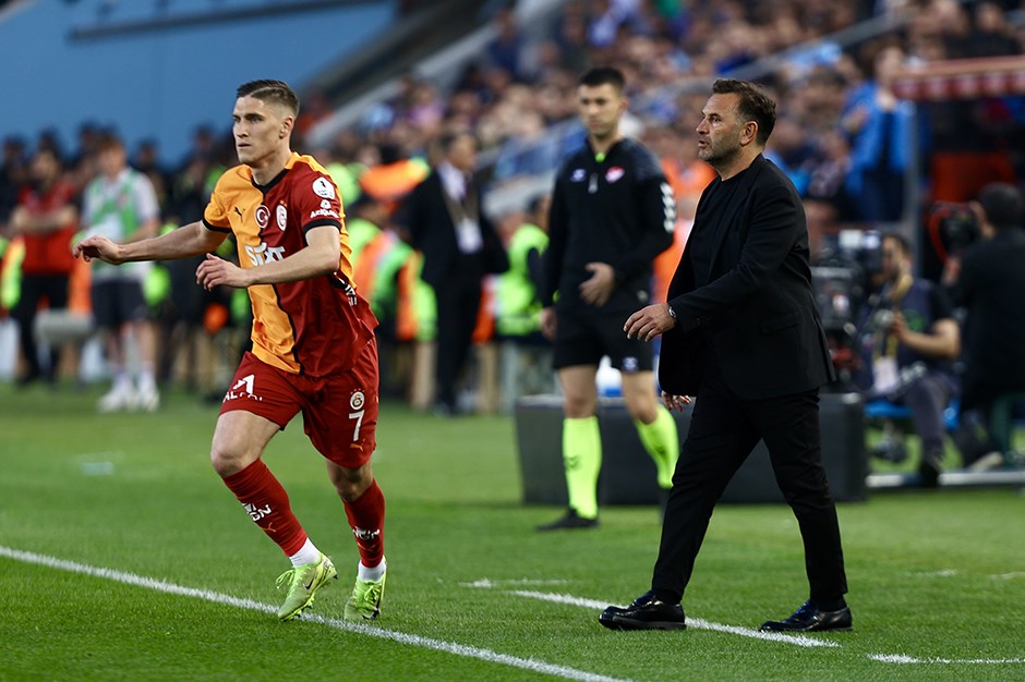 Trabzonspor'da 6, Galatasaray'da 2 değişiklik