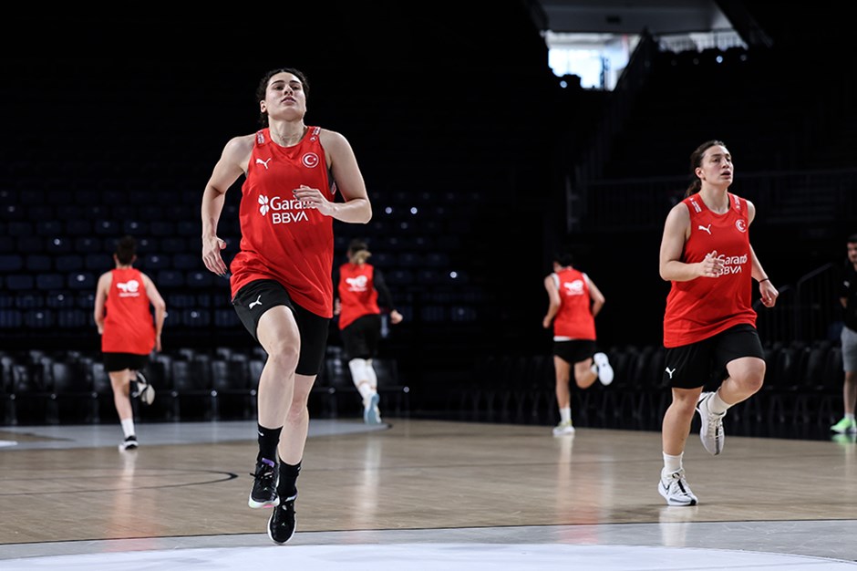 A Milli Kadın Basketbol Takımı, kamp çalışmalarına başladı