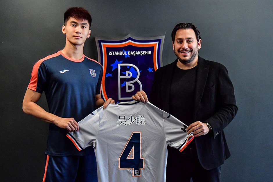 Süper Lig'in ilk Çinli futbolcusu, Medipol Başakşehir'de