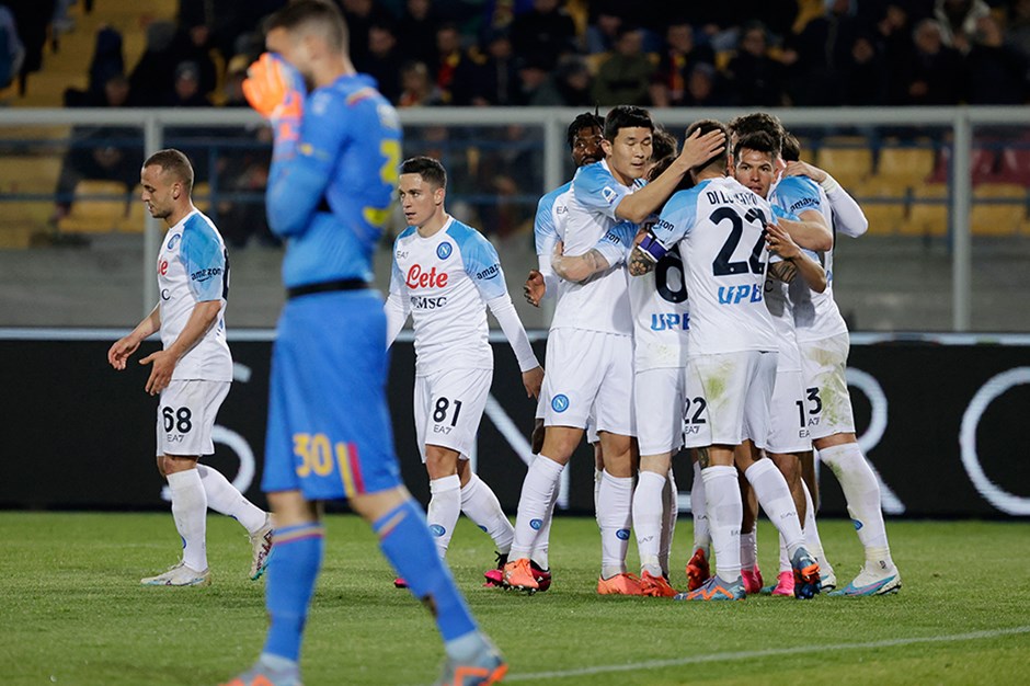 Serie A | Lider Napoli rakipleriyle arasındaki farkı açıyor