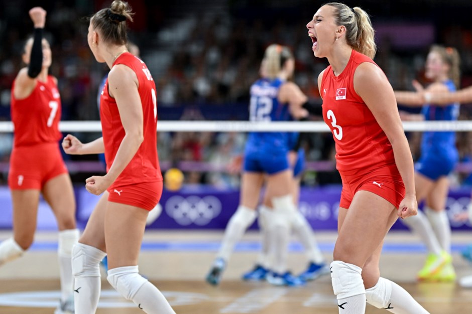 Milli voleybolcular, Hollanda zaferini değerlendirdi: "Kalan maçların hiçbiri kolay olmayacak"